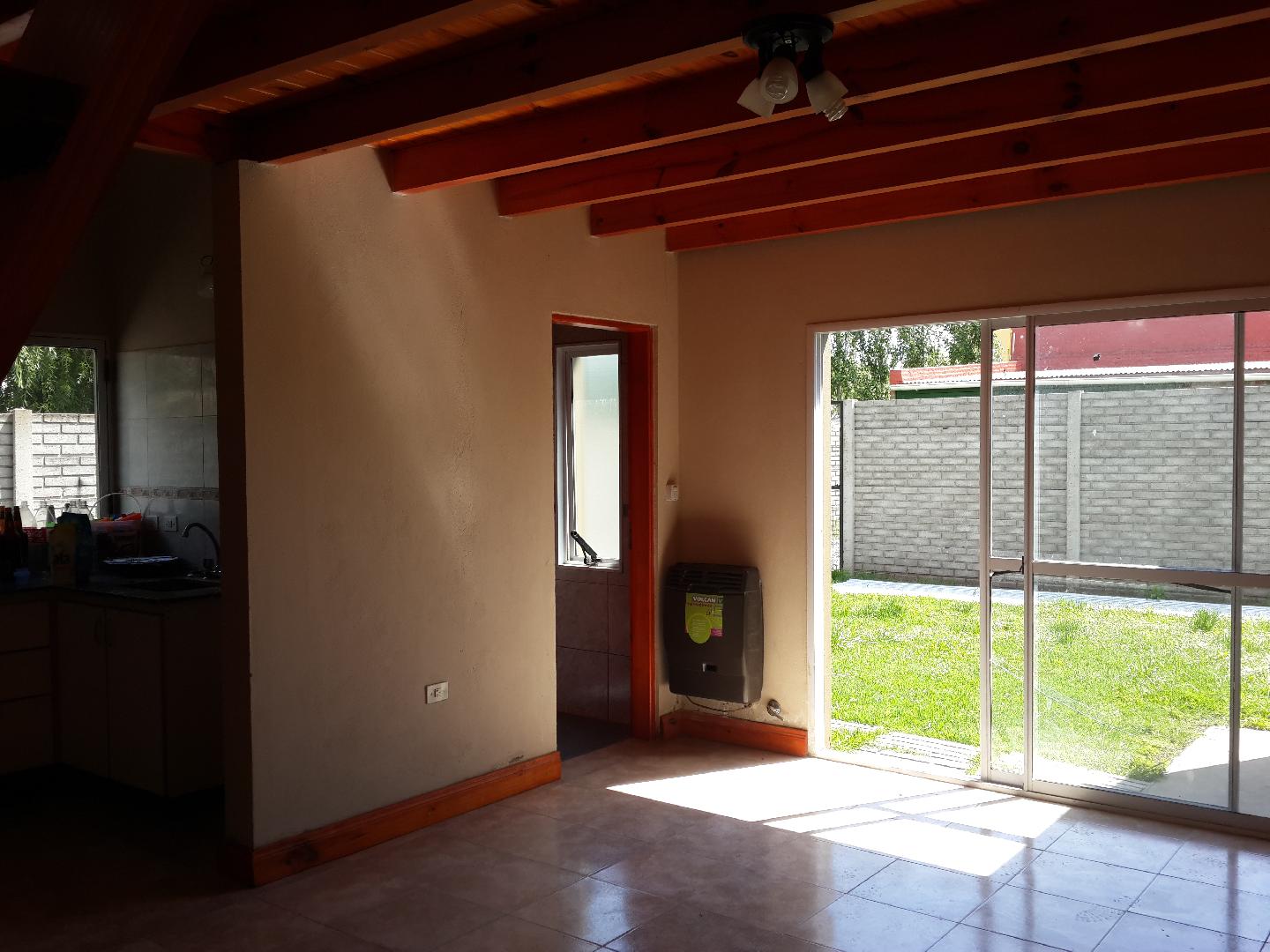DEPARTAMENTO EN ALQUILER, 1 HABITACION. CALLE AVELLANEDA.- CHACABUCO. COD. 133