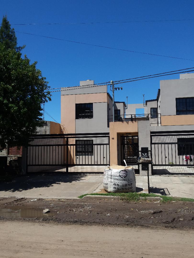 EN ALQUILER, DEPTO 2 HABITACIONES. PLANTA BAJA, CALLE GÜEMES.-  CHACABUCO. COD. 147