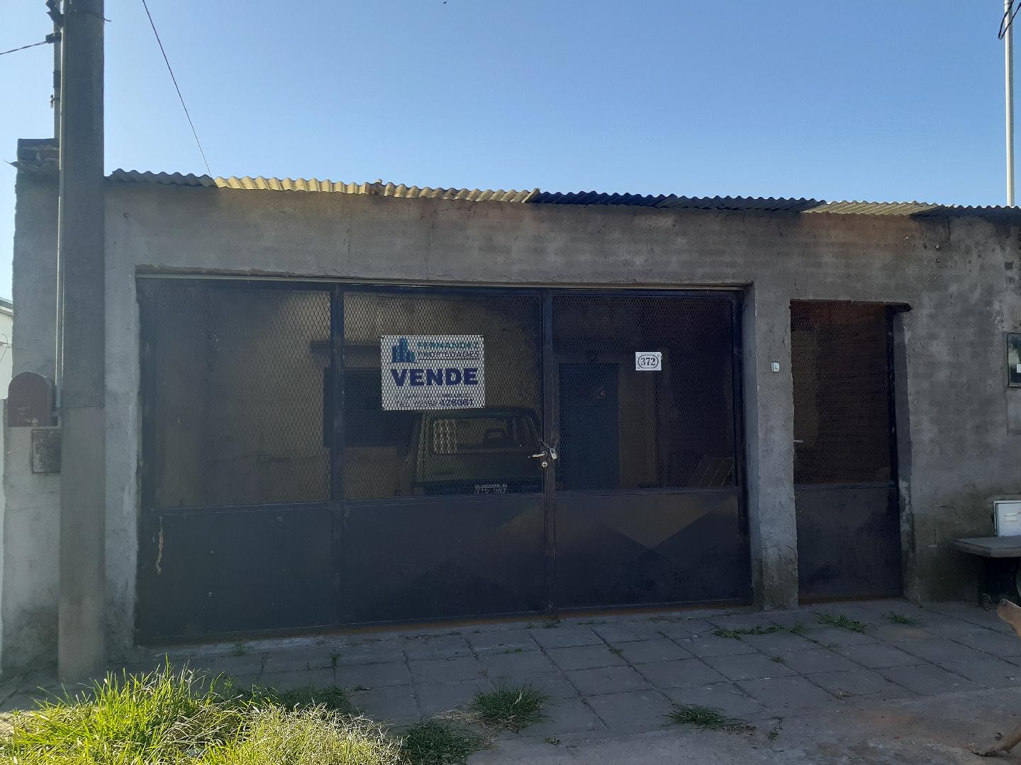 EN VENTA CASA EN PH A RECICLAR, CALLE 12 DE FEBRERO. CHACABUCO.- COD. 163
