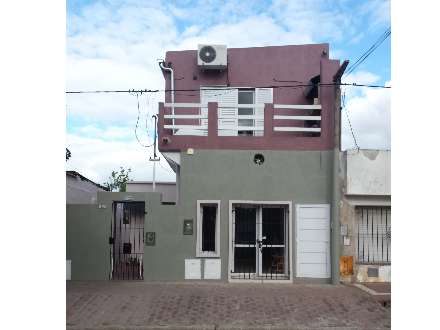 EN VENTA DEPARTAMENTO Y LOCAL SOBRE CALLE MITRE A MEDIA CUADRA DE AV. COLON.- CHACABUCO. COD. 73