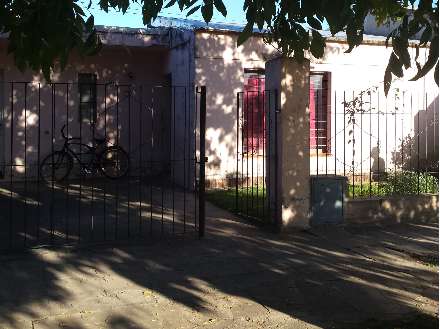 EN VENT CASA SOBRE AV. GARAY. LOTE 10 X 40.- CHACABUCO. COD. 79