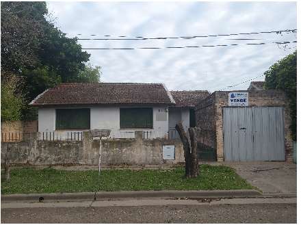 EN VENTA, CASA TRES HABITACIONES. TODOS LOS SERVICIOS.- CHACABUCO. COD. 85