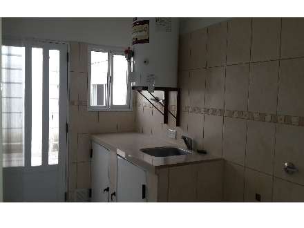 DEPARTAMENTO EN ALQUILER, UN DORMITORIO. TODOS LOS SERVICIOS.- CHACABUCO. COD. 87