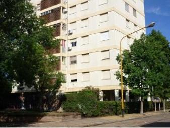 EN VENTA, DEPTO 4 AMBIENTES SOBRE P. JUNTA Y ZAPIOLA.- CHACABUCO. COD. 118